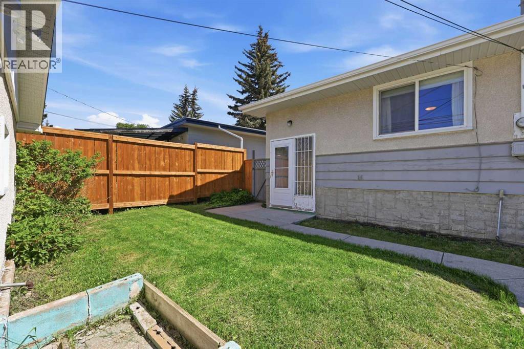 6111 34 Street SW — photo 35
