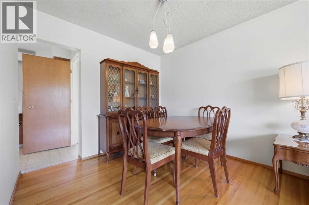 6111 34 Street SW — photo 7