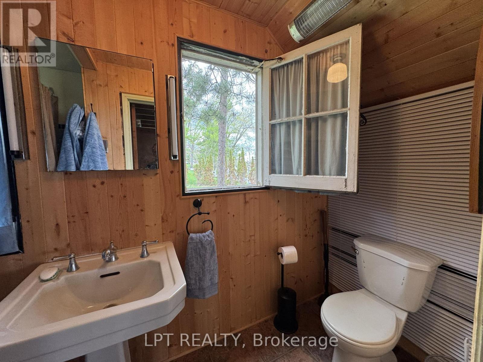 1764 BAY PARK ROAD - 19