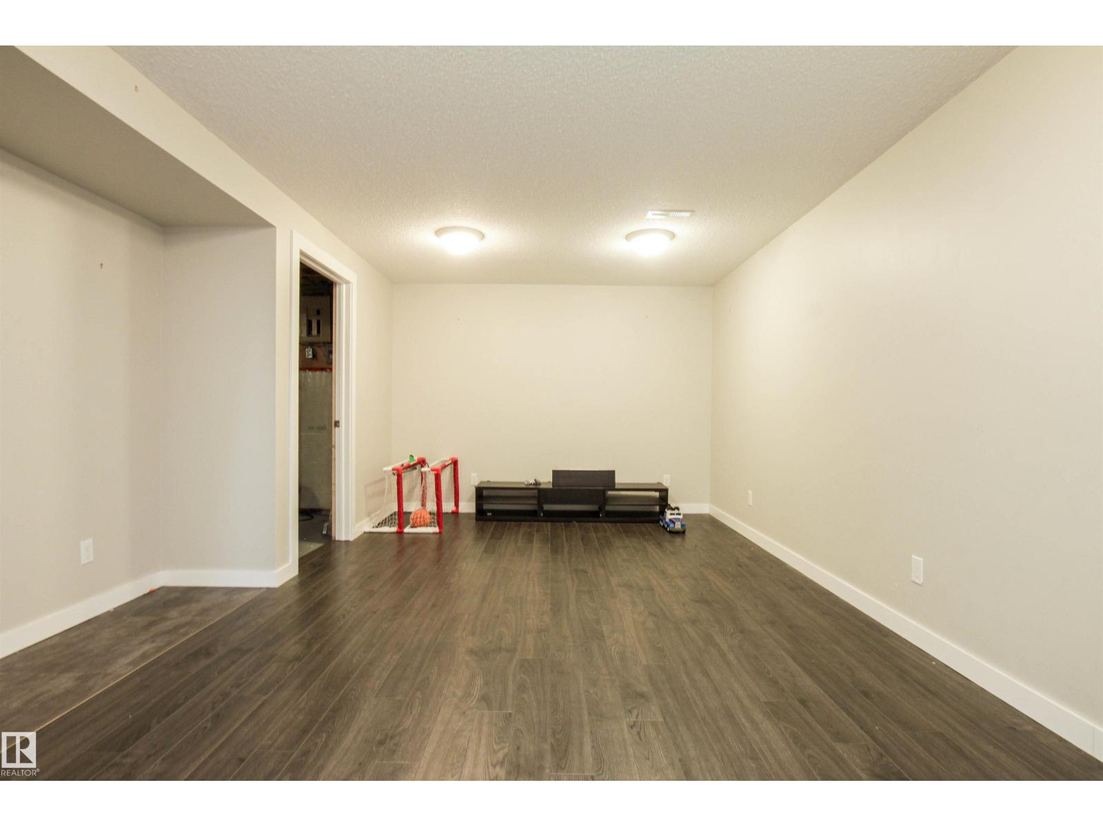2415 49A ST NW — photo 15