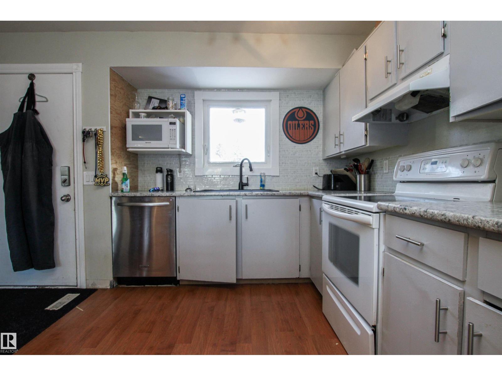 2415 49A ST NW — photo 8