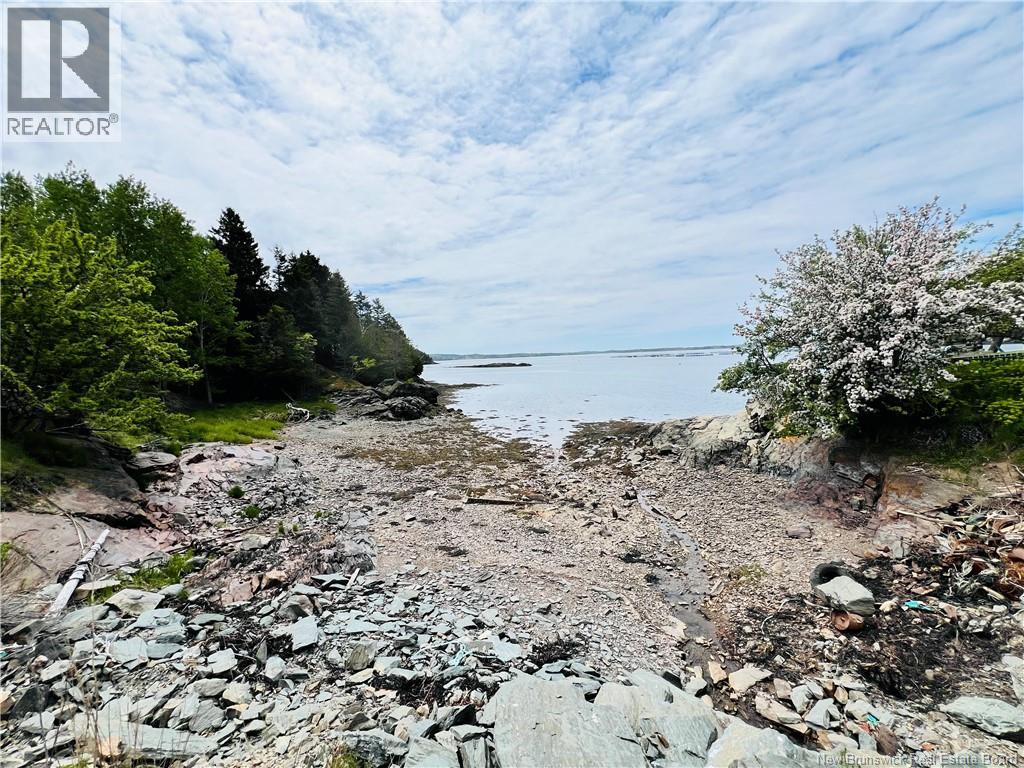 30 Stover Road - 36