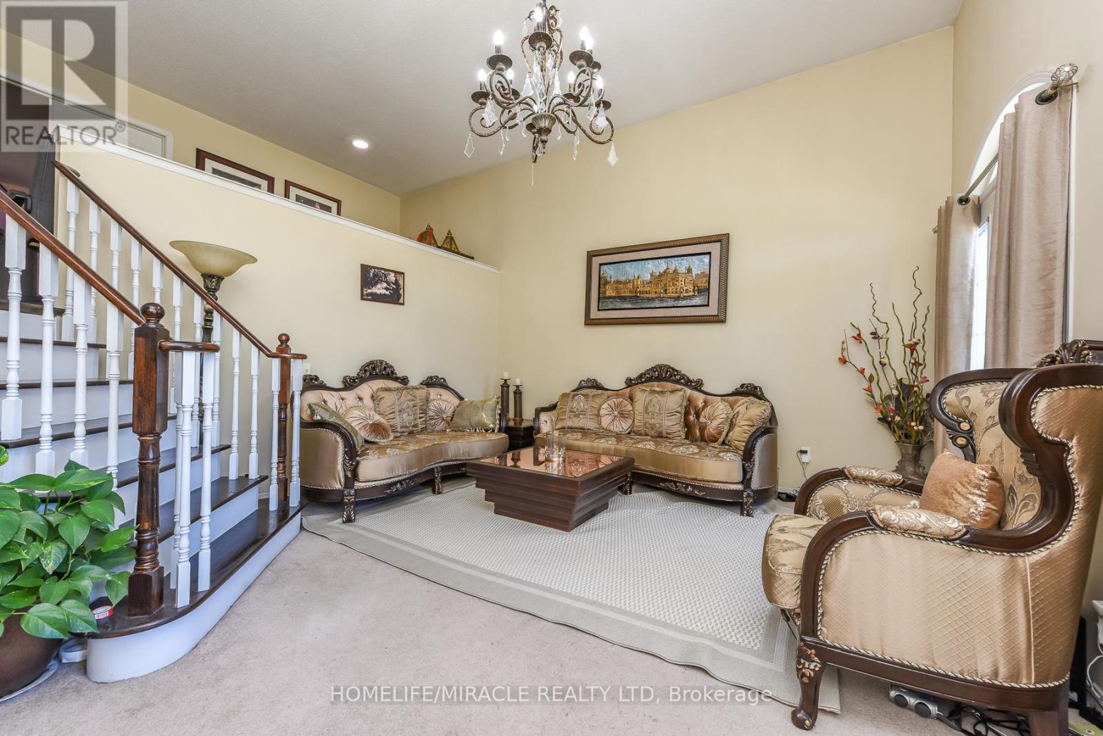 23 ROUNDSTONE DRIVE - 18
