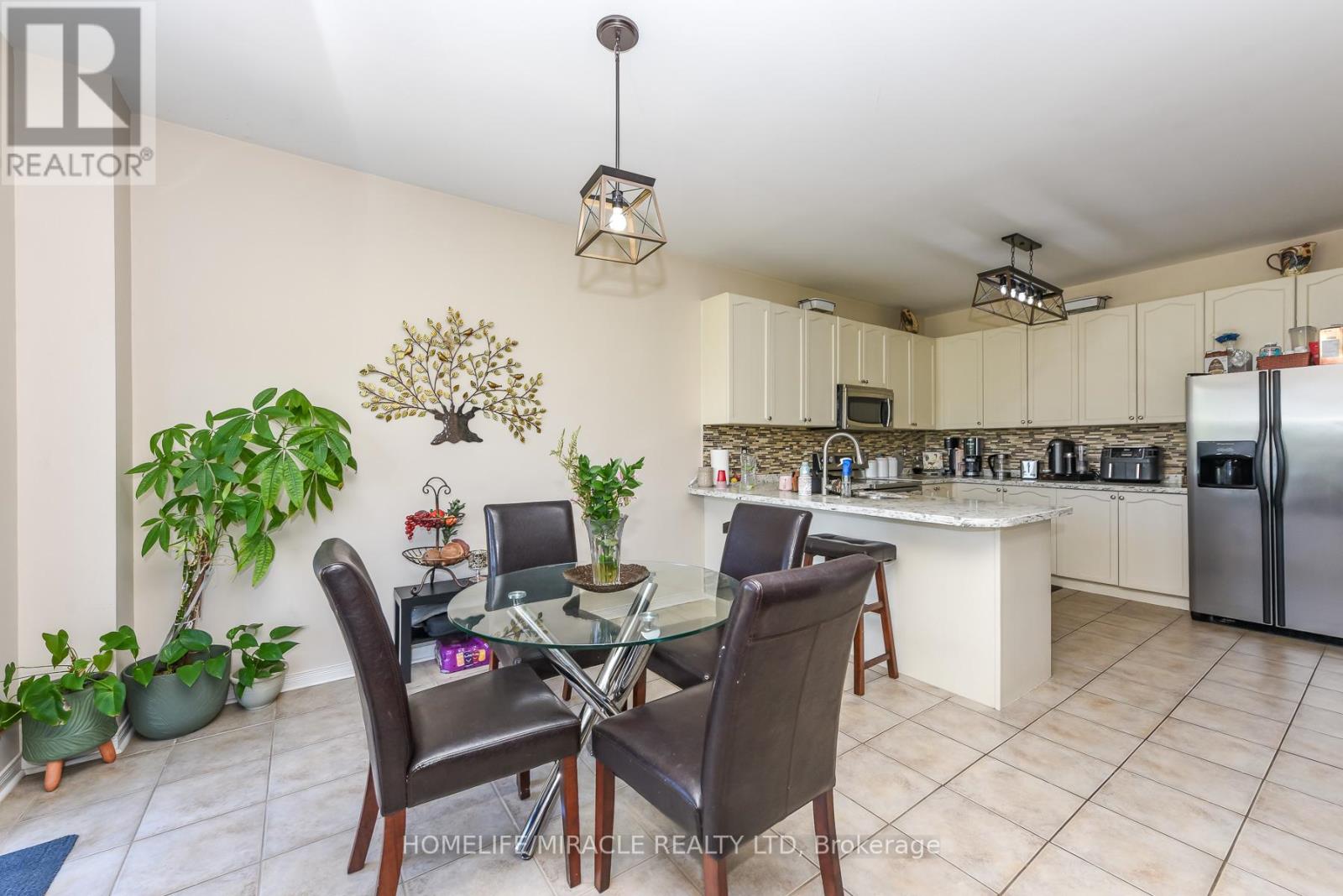 23 ROUNDSTONE DRIVE - 16