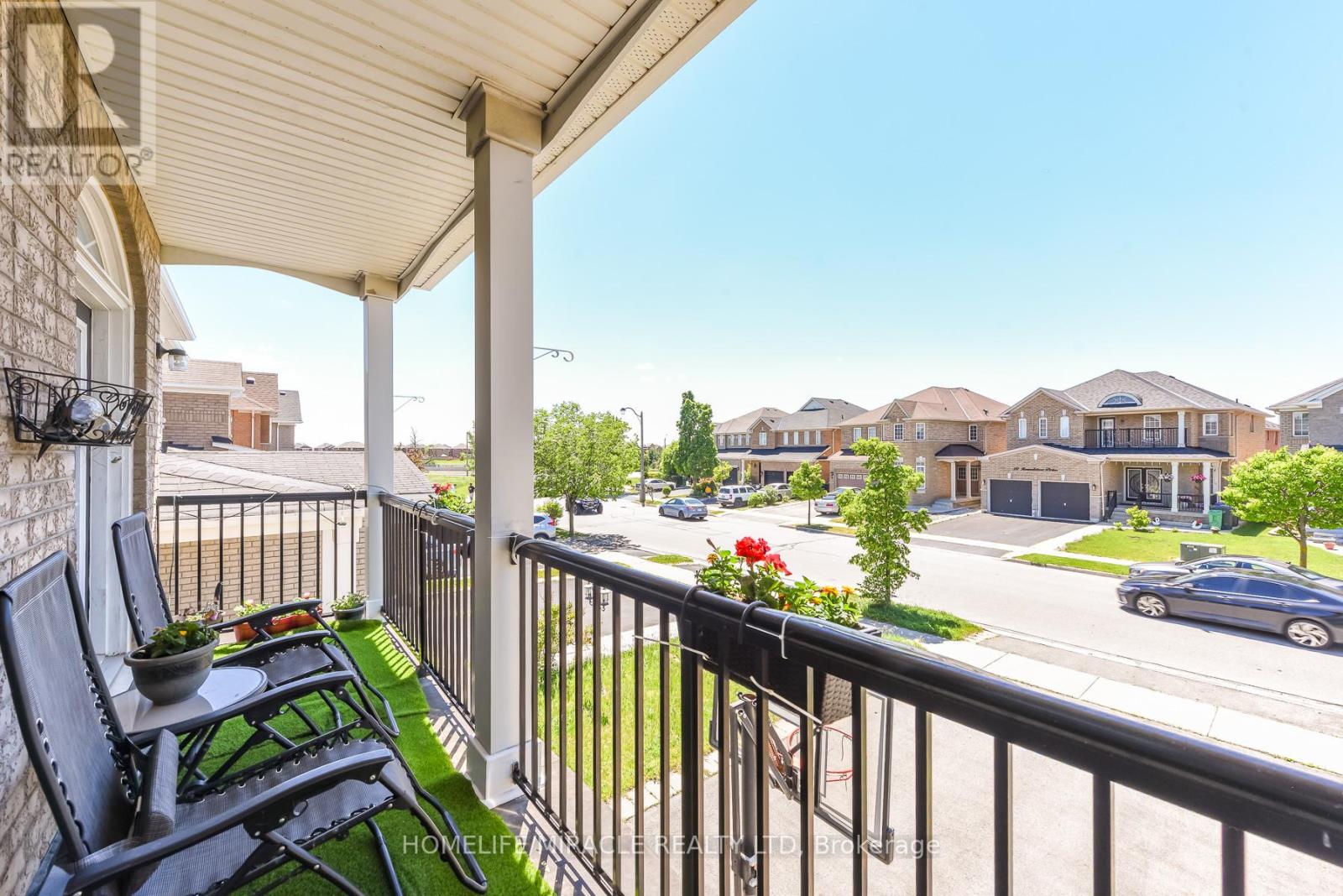 23 ROUNDSTONE DRIVE - 22