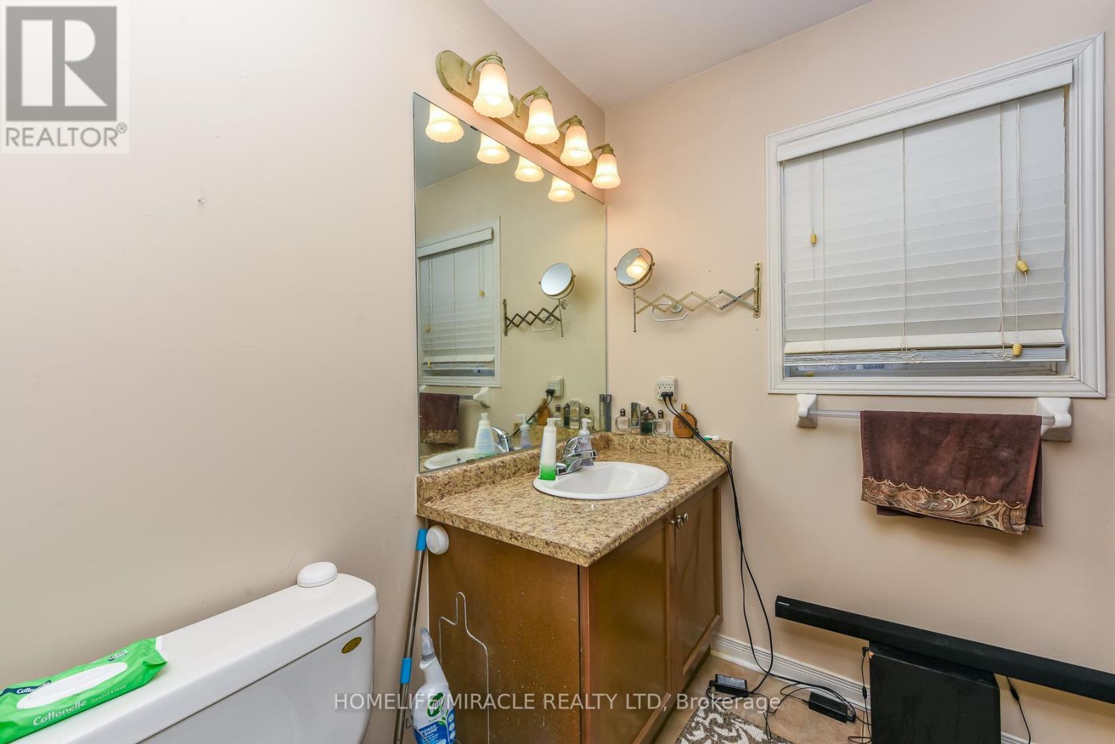 23 ROUNDSTONE DRIVE - 37