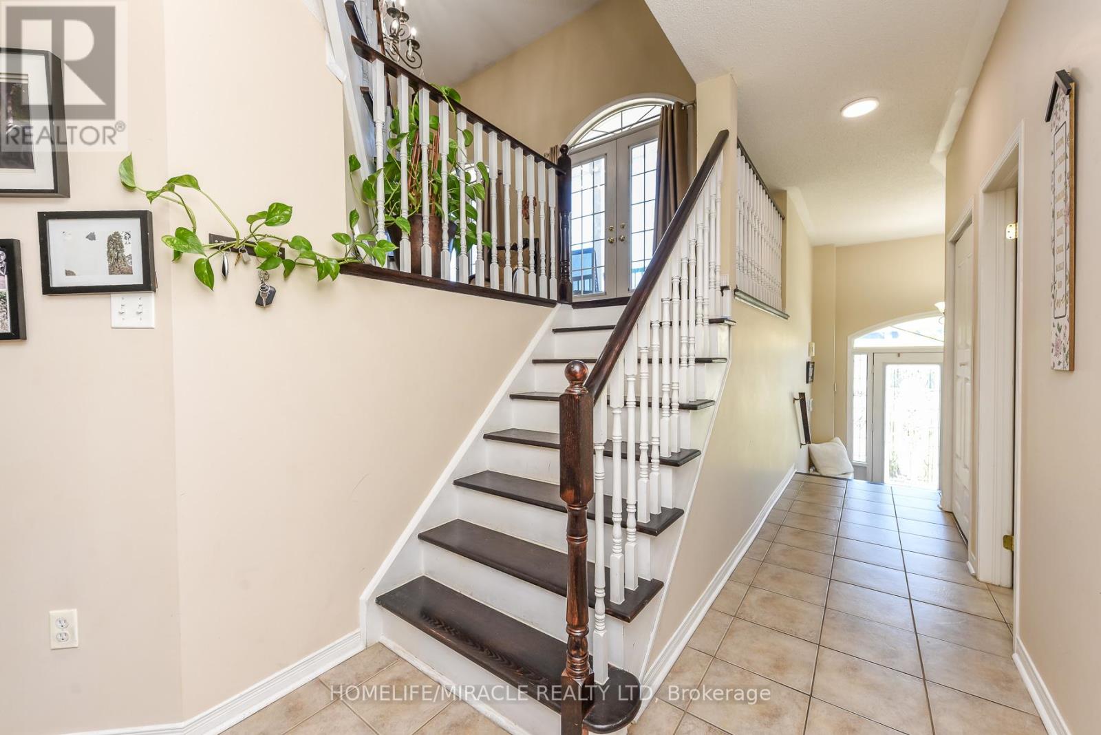 23 ROUNDSTONE DRIVE - 17