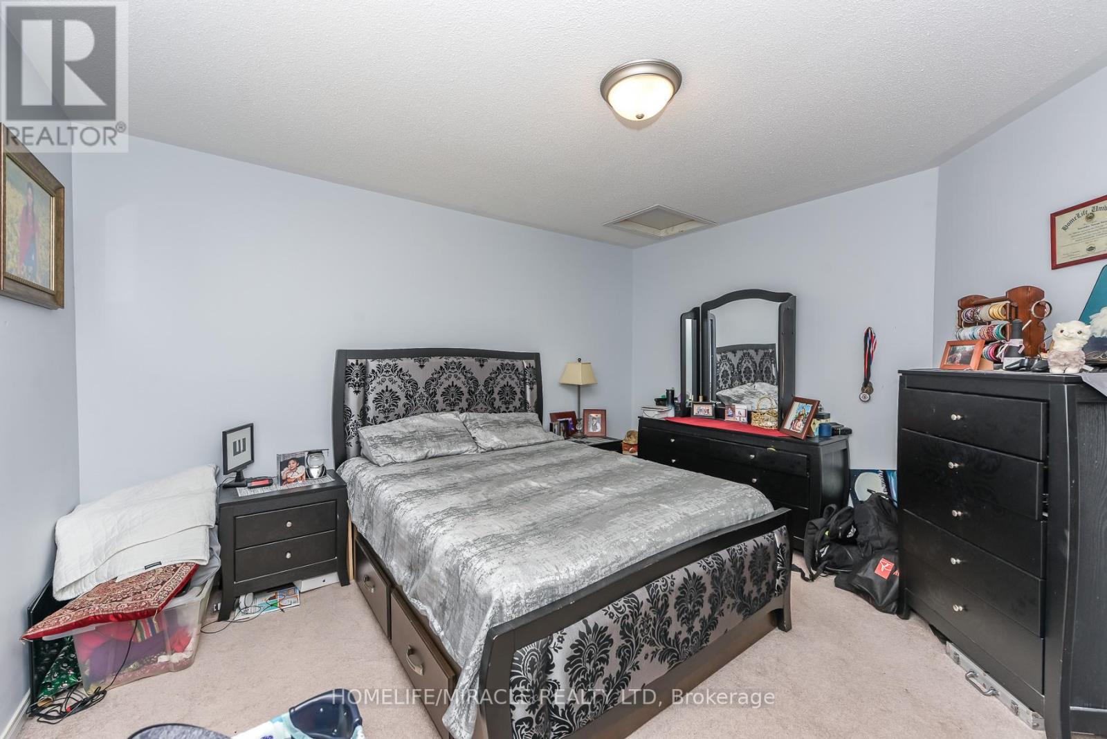 23 ROUNDSTONE DRIVE - 25