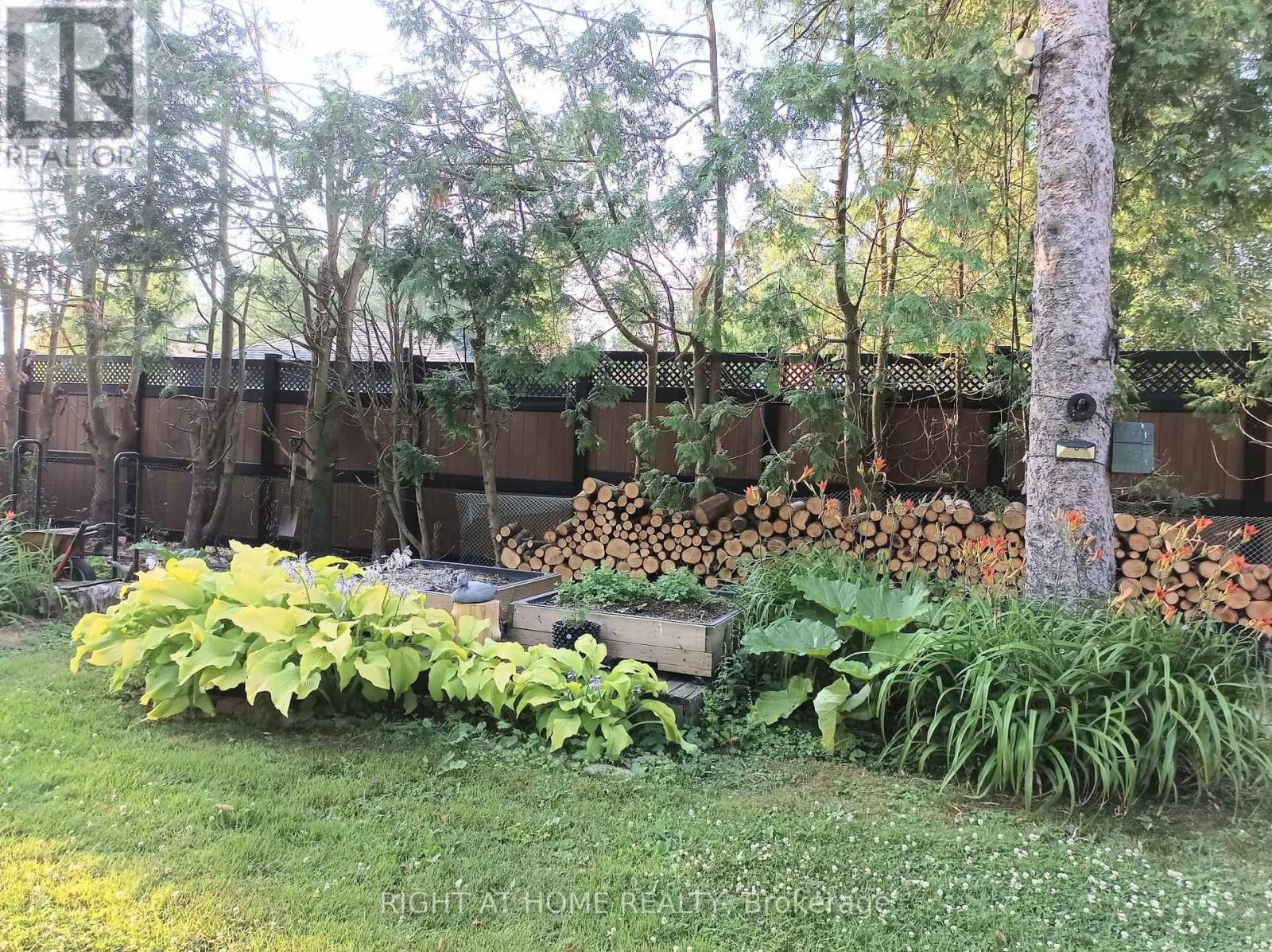2323 LAKESHORE DRIVE - 7
