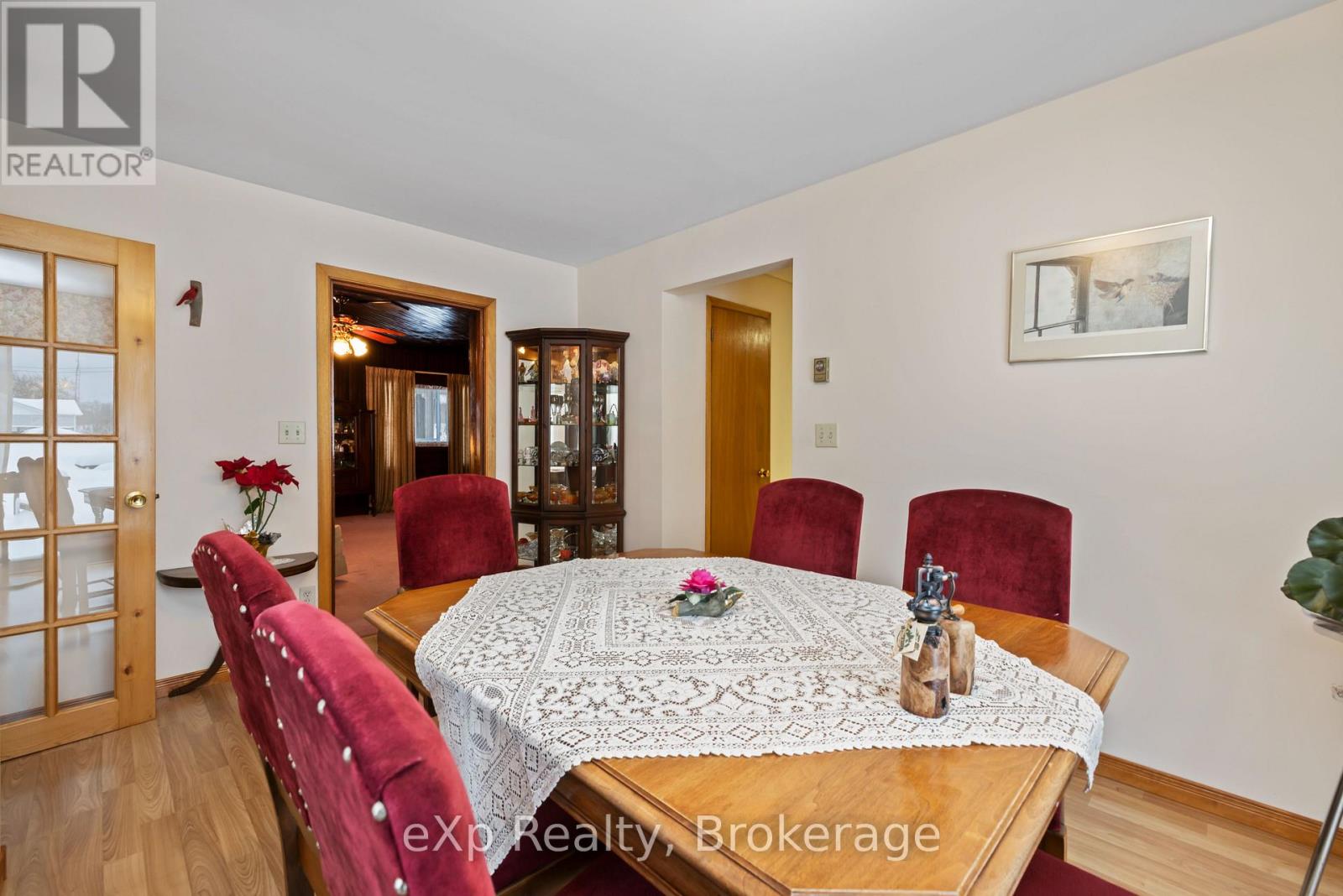 2 HENRY STREET - 16