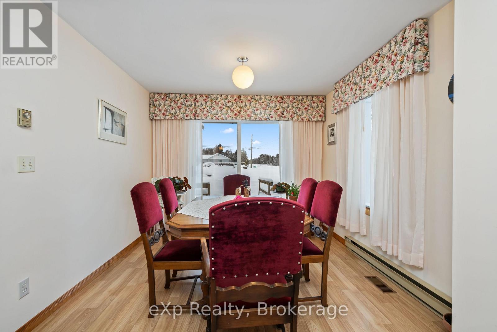 2 HENRY STREET - 15