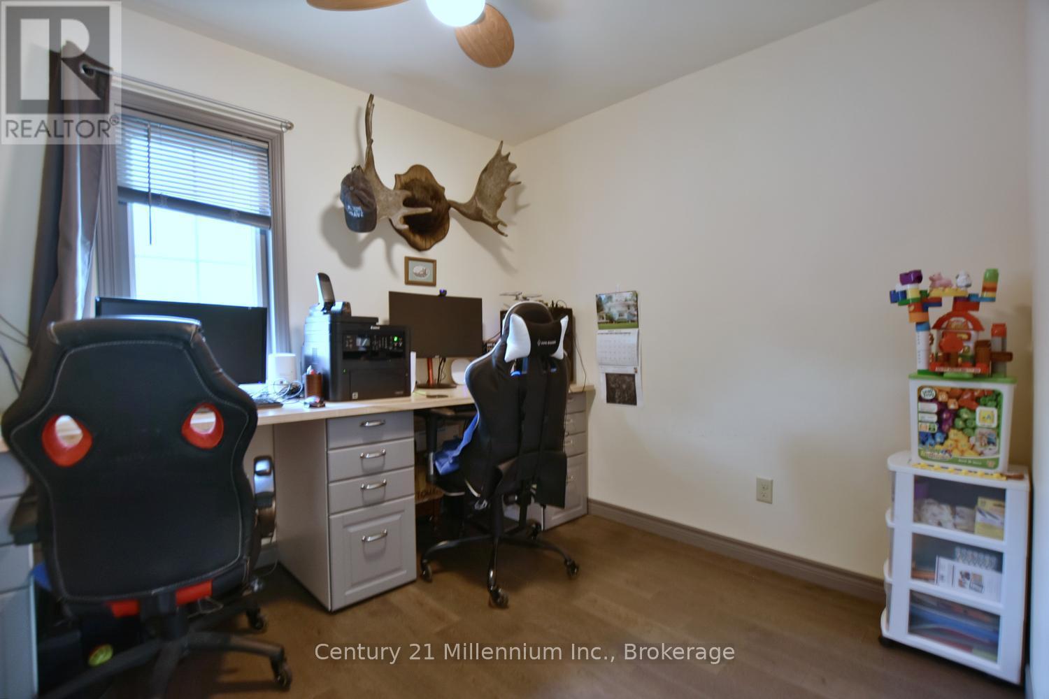 25 BERKELY STREET - 34