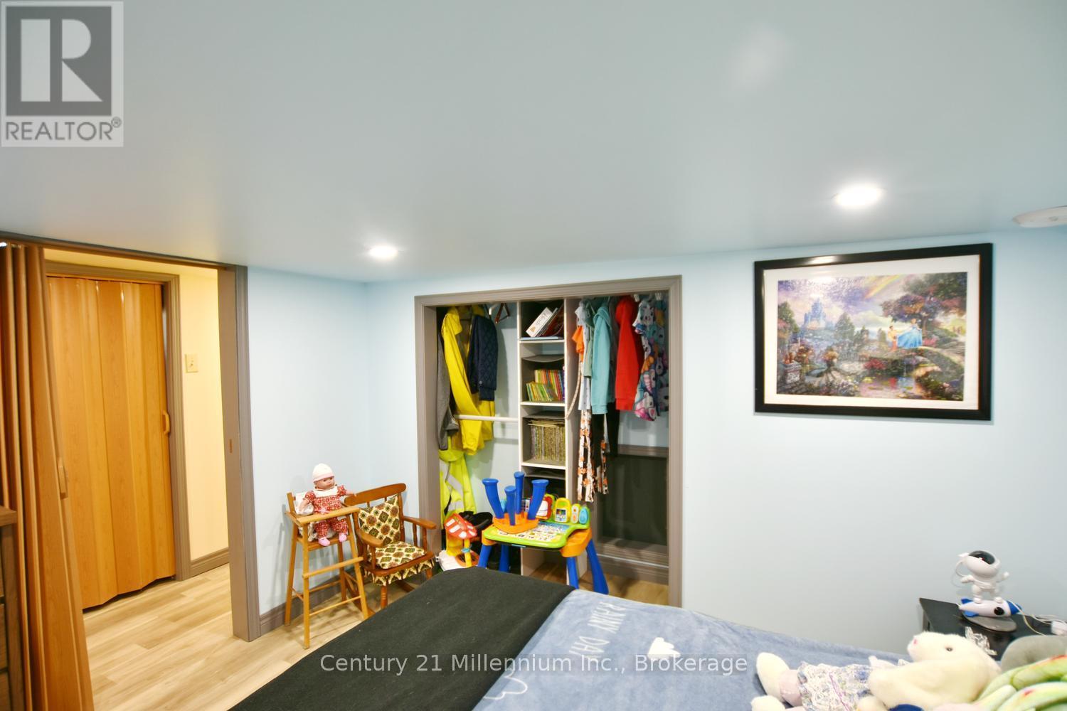 25 BERKELY STREET - 44
