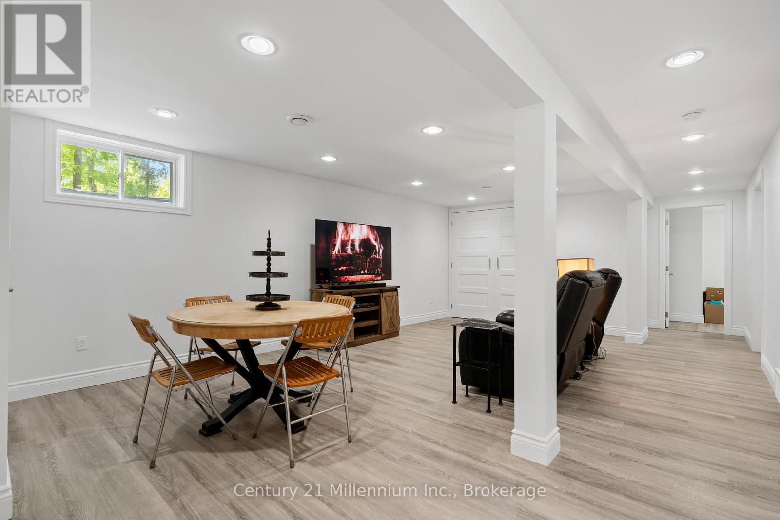 1 CRESCENT STREET - 22