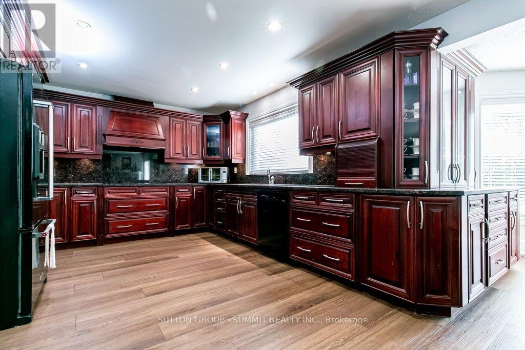 3739 ST. LAURENT COURT - 10