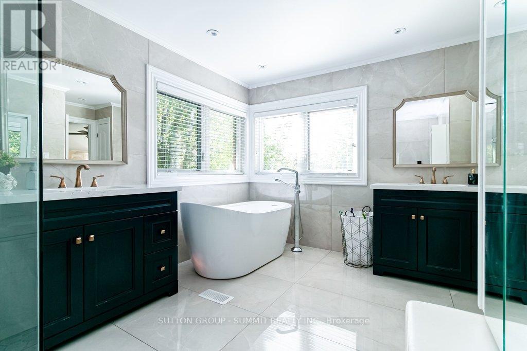3739 ST. LAURENT COURT - 23