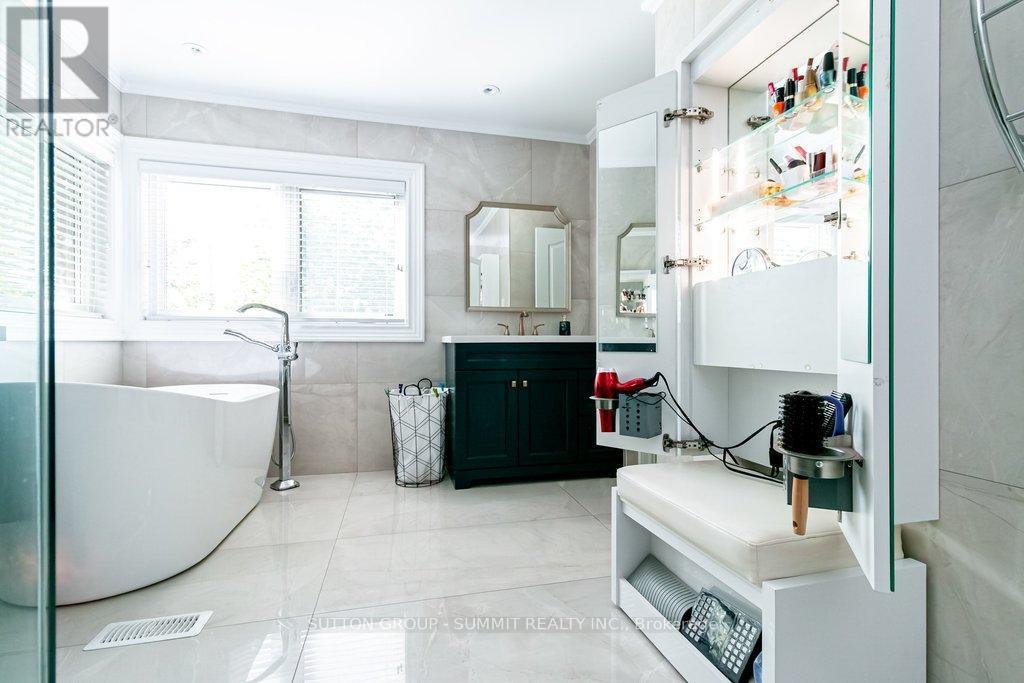 3739 ST. LAURENT COURT - 26