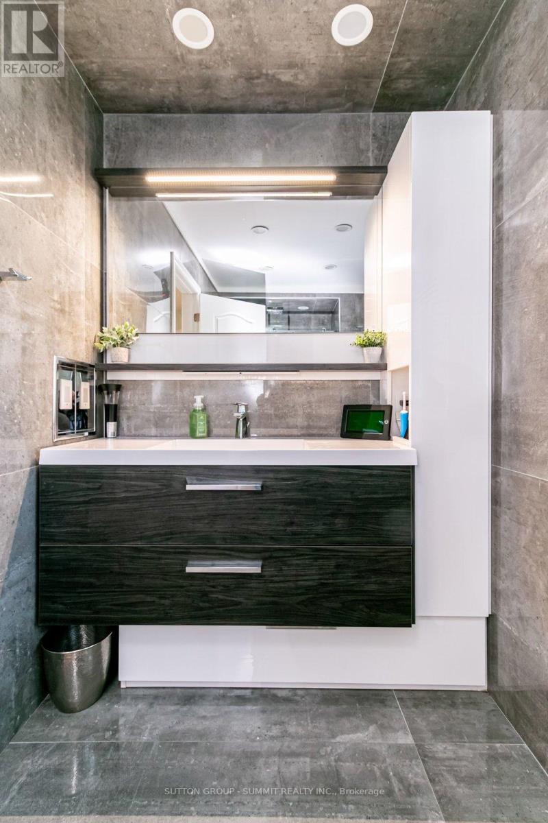 3739 ST. LAURENT COURT - 30