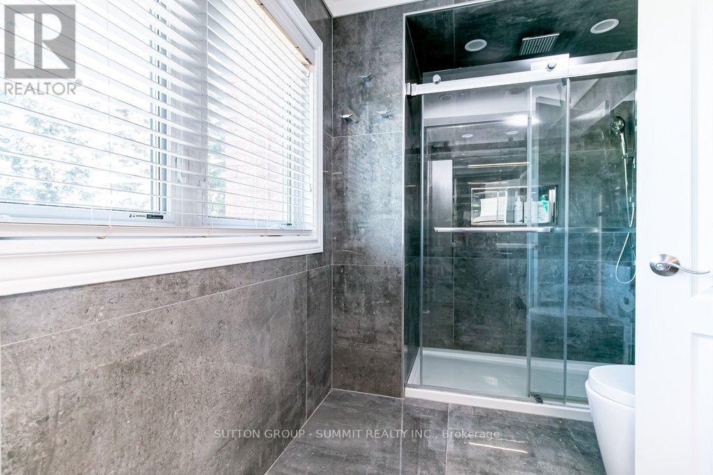 3739 ST. LAURENT COURT - 31