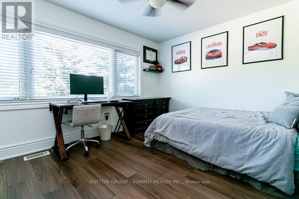 3739 ST. LAURENT COURT - 32
