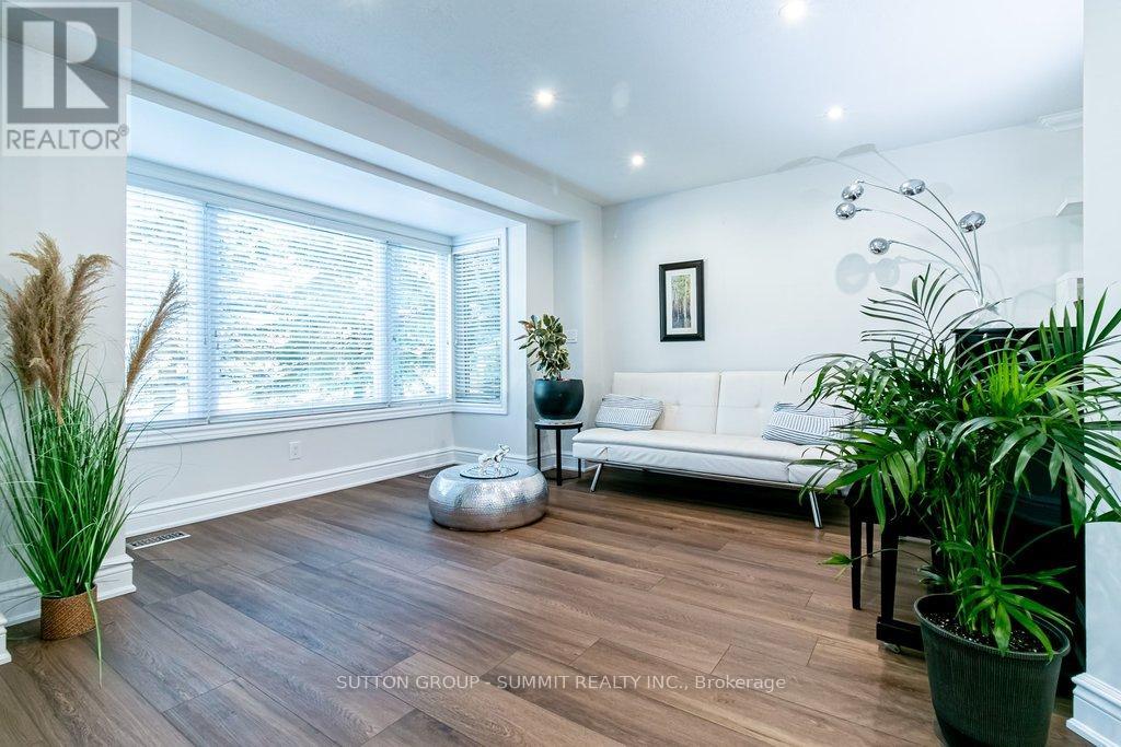 3739 ST. LAURENT COURT - 5
