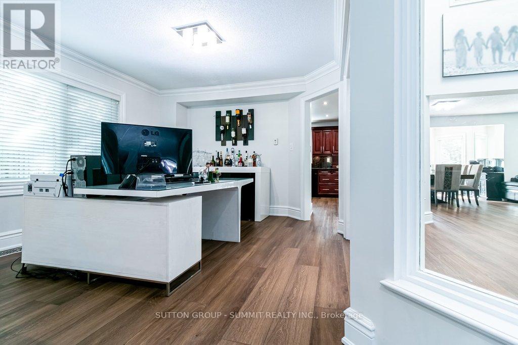 3739 ST. LAURENT COURT - 7