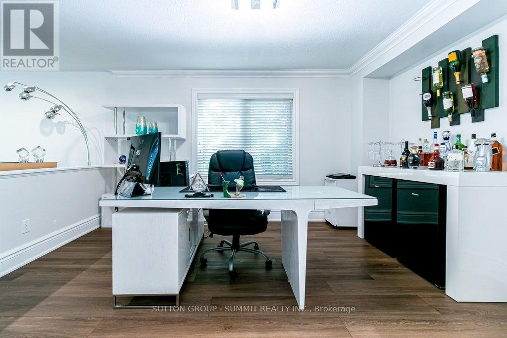 3739 ST. LAURENT COURT - 8