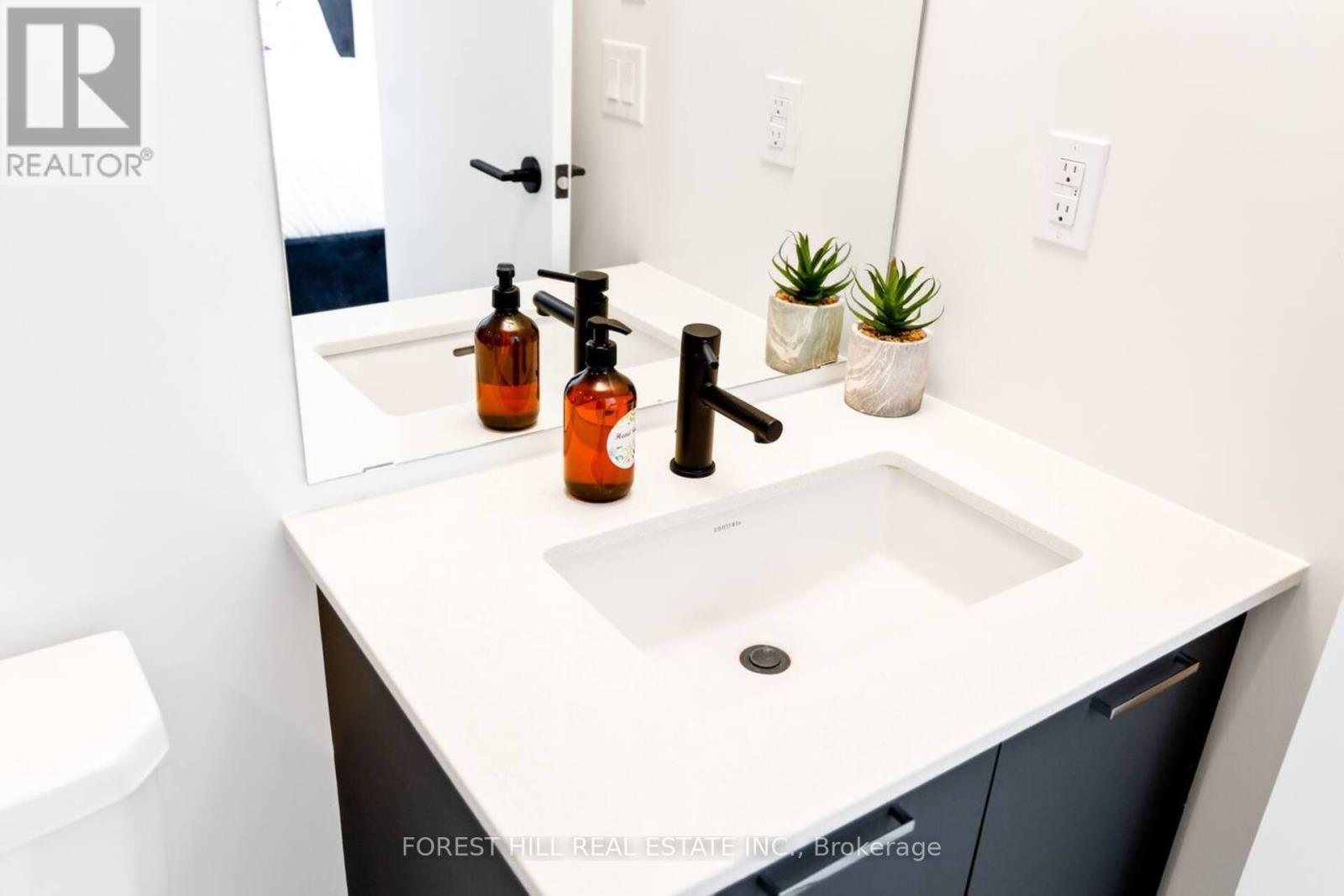 #913 2300 ST CLAIR AVE AVENUE W - 30