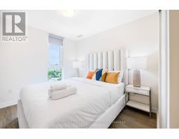 913 - 2300 St Clair Ave Avenue W, Toronto, ON M6N0B3 Photo 28
