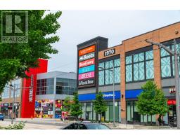 913 - 2300 St Clair Ave Avenue W, Toronto, ON M6N0B3 Photo 41