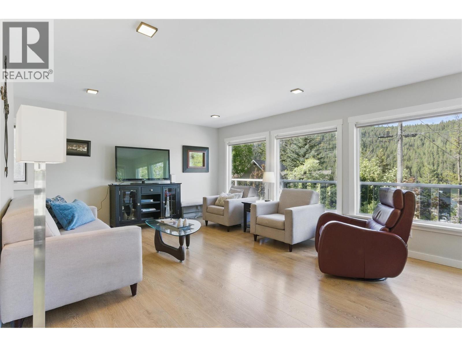 2250 PAUL LAKE Road - 14