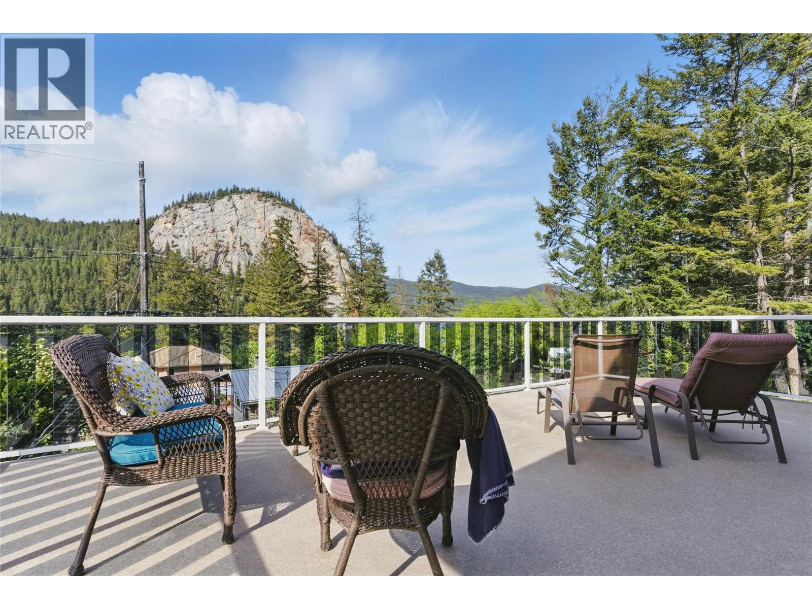 2250 PAUL LAKE Road - 2