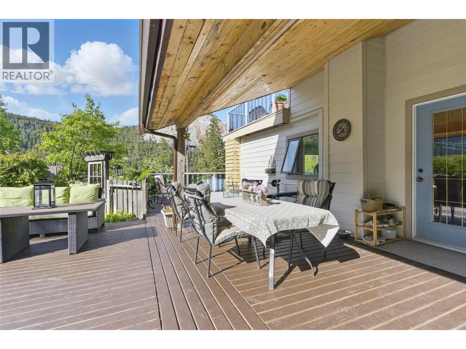 2250 PAUL LAKE Road - 5