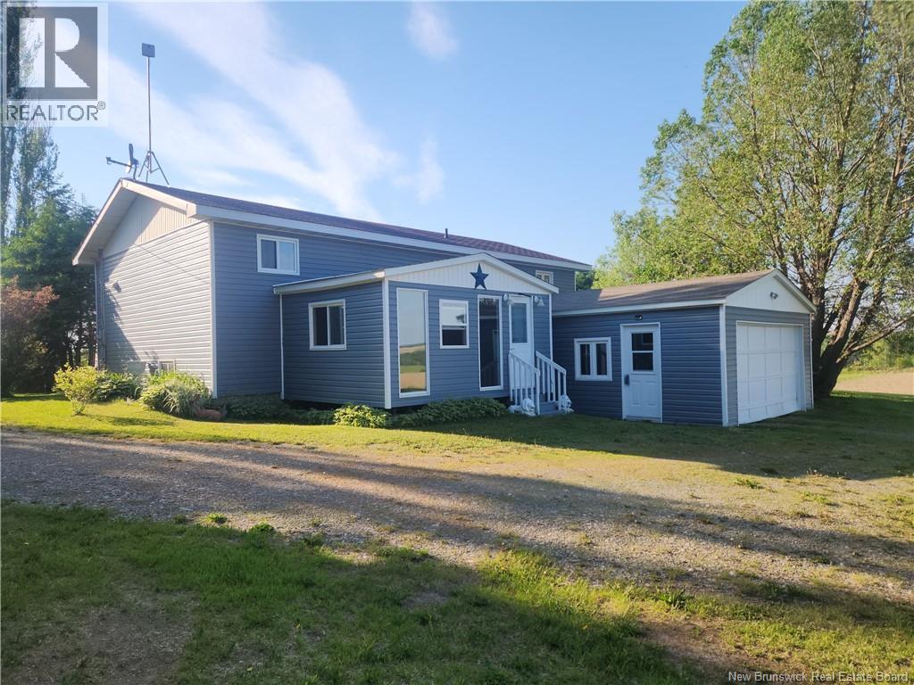 469 St-Amand Road - 2