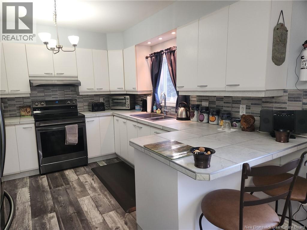 469 St-Amand Road - 12