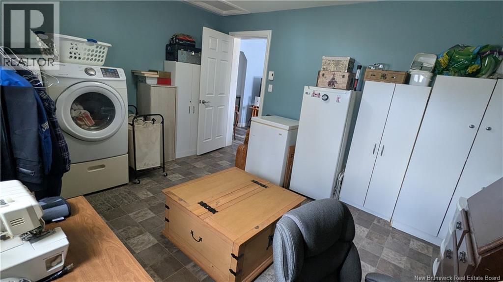 469 St-Amand Road - 26