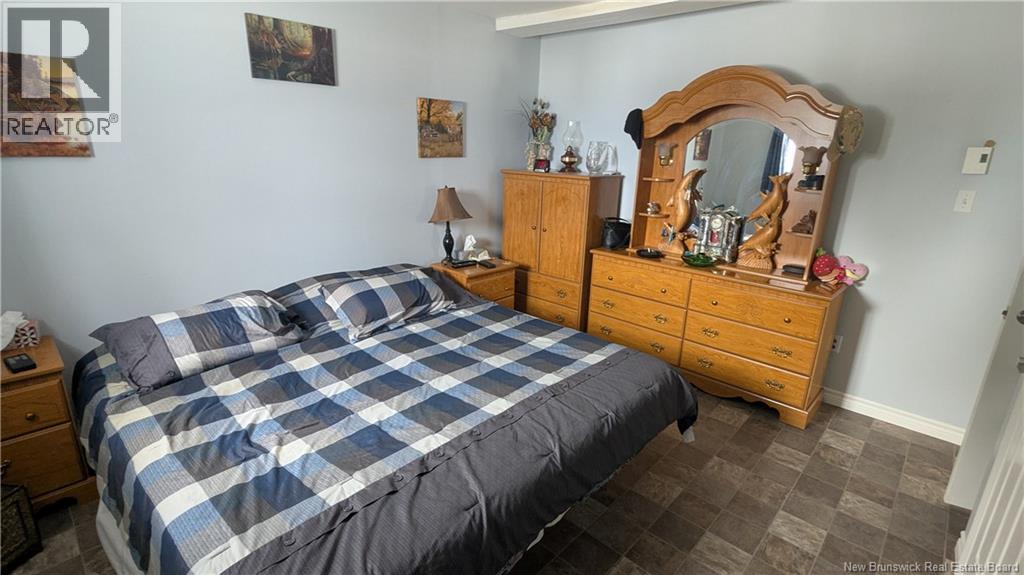 469 St-Amand Road - 18