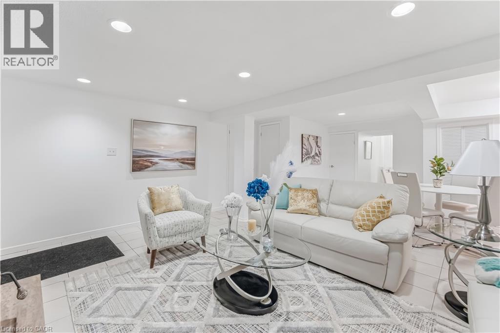 3332 TESTIMONY Square - Image 34