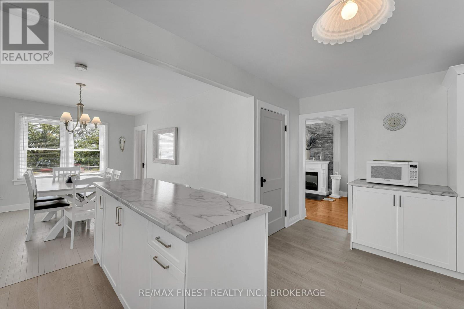 4669 BATH ROAD - 17