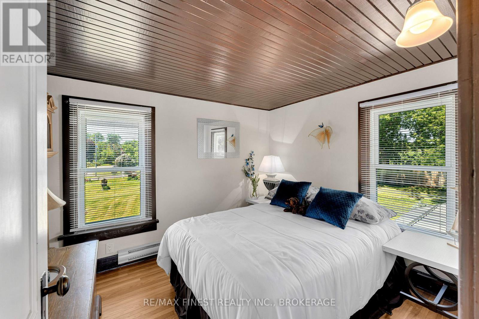4669 BATH ROAD - 33