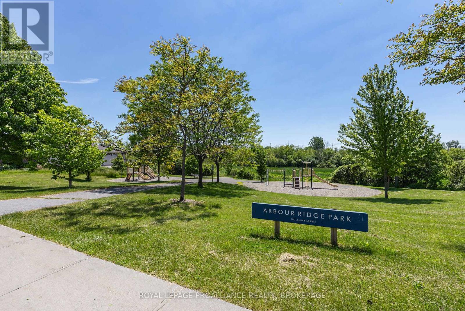 416 DOLSHIRE STREET - 12