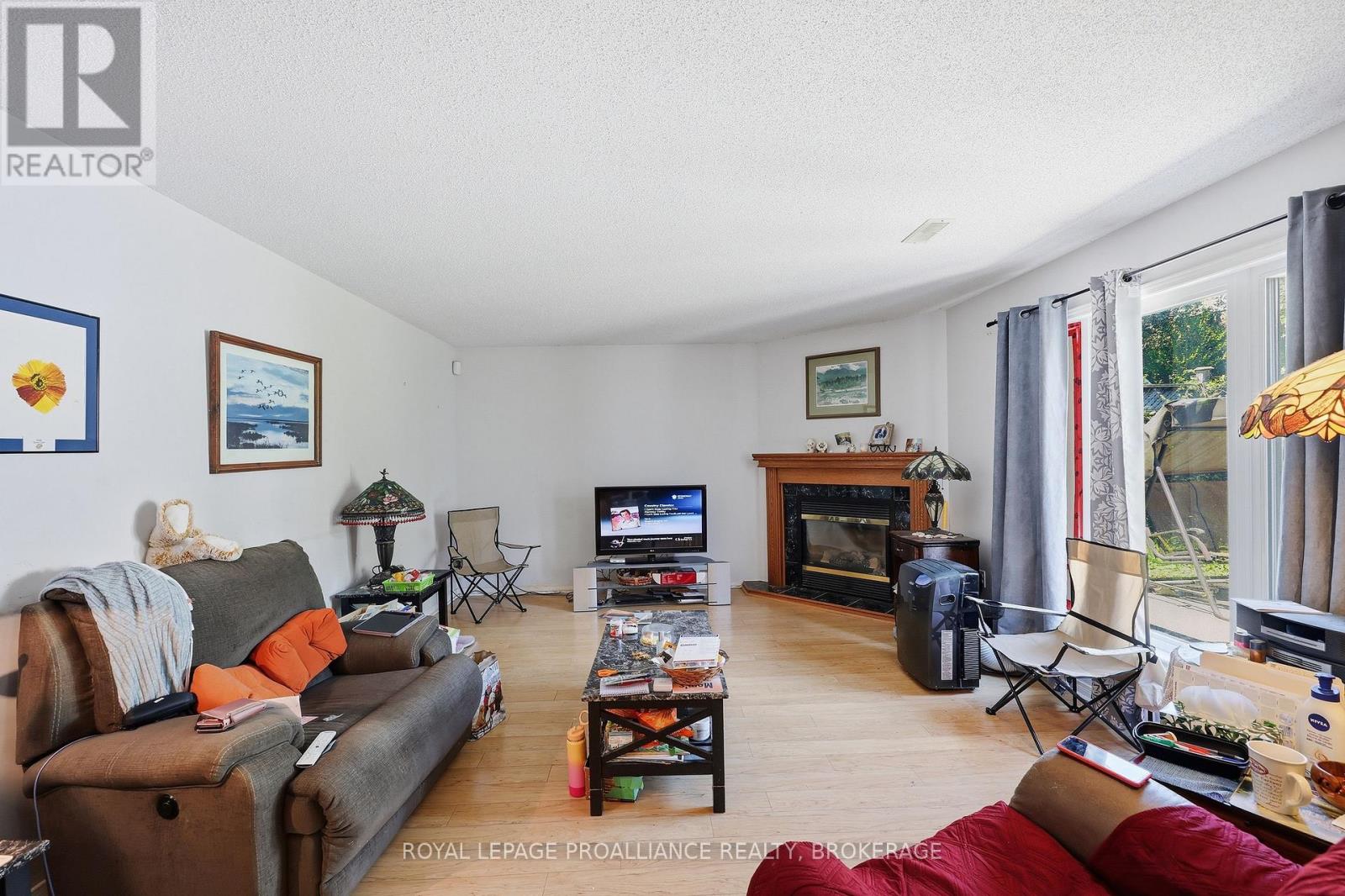 416 DOLSHIRE STREET - 18