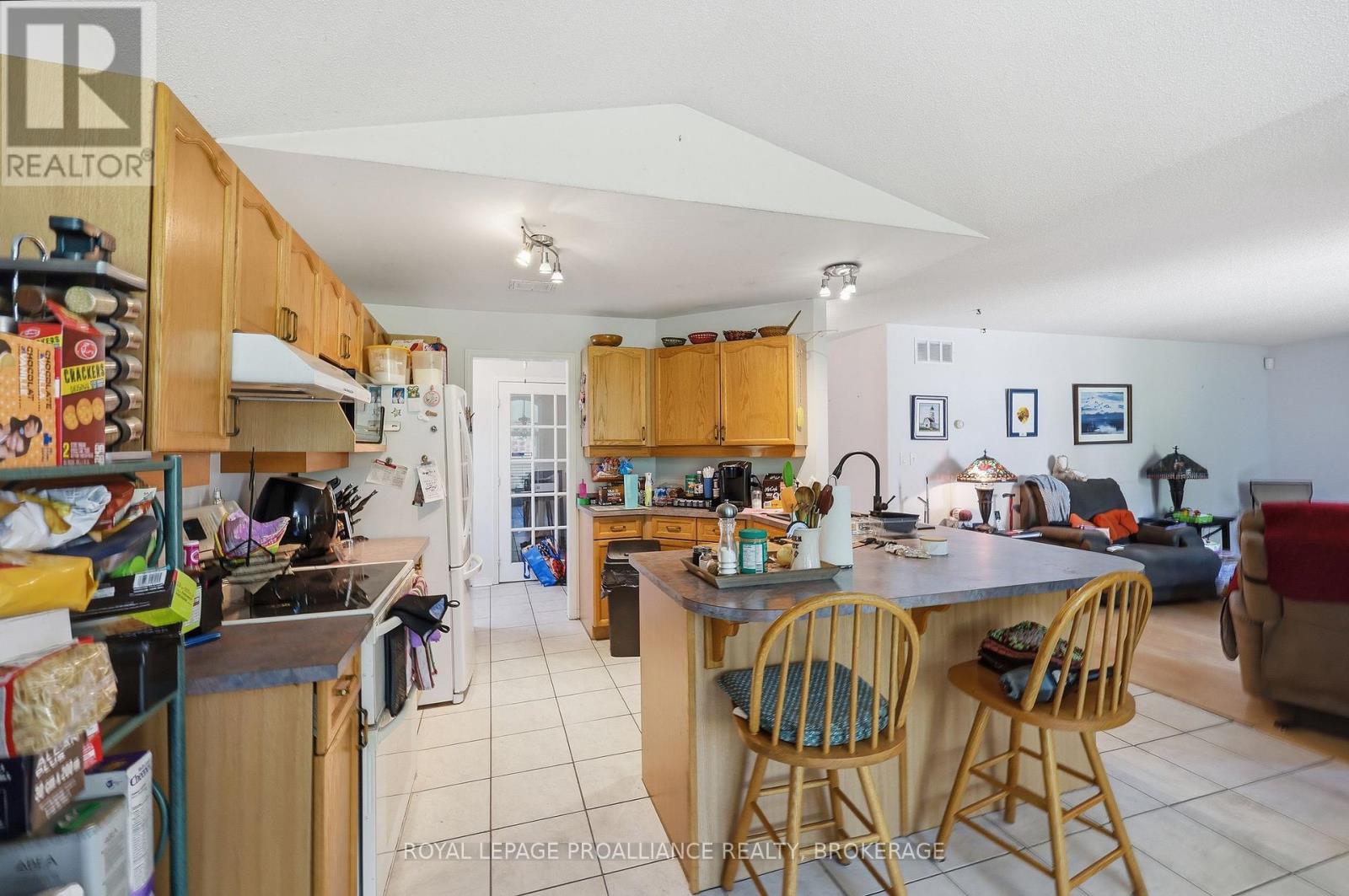 416 DOLSHIRE STREET - 21