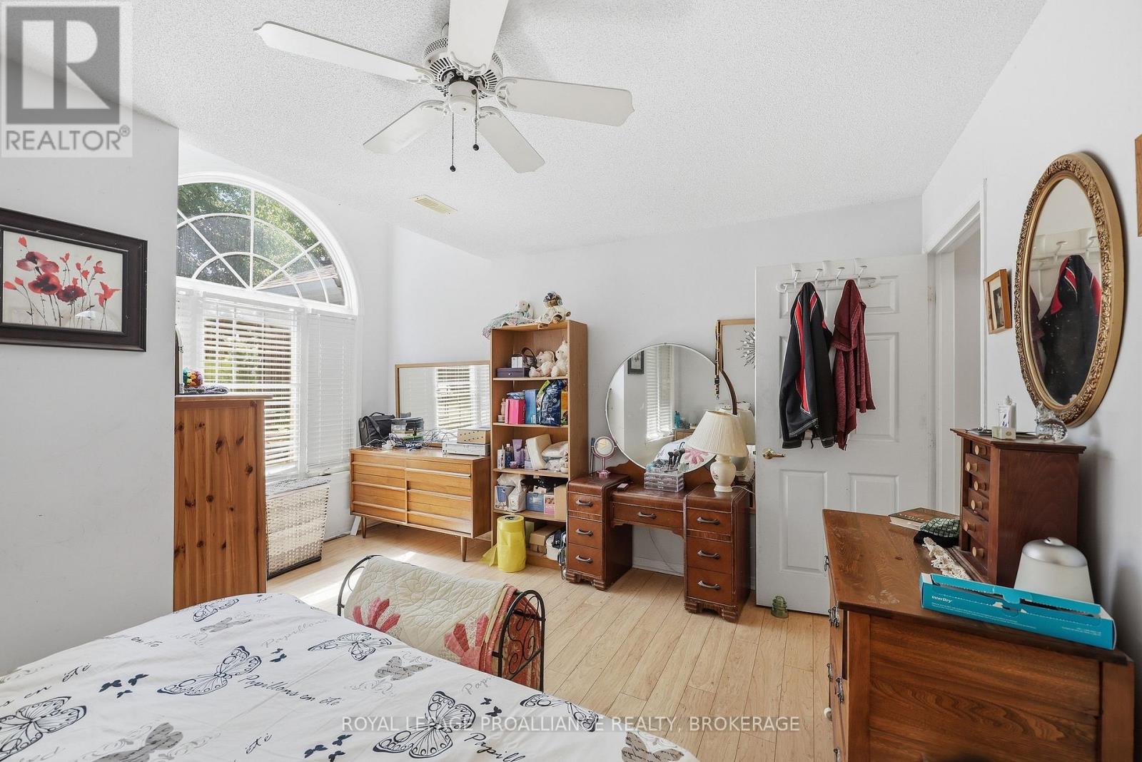 416 DOLSHIRE STREET - 34