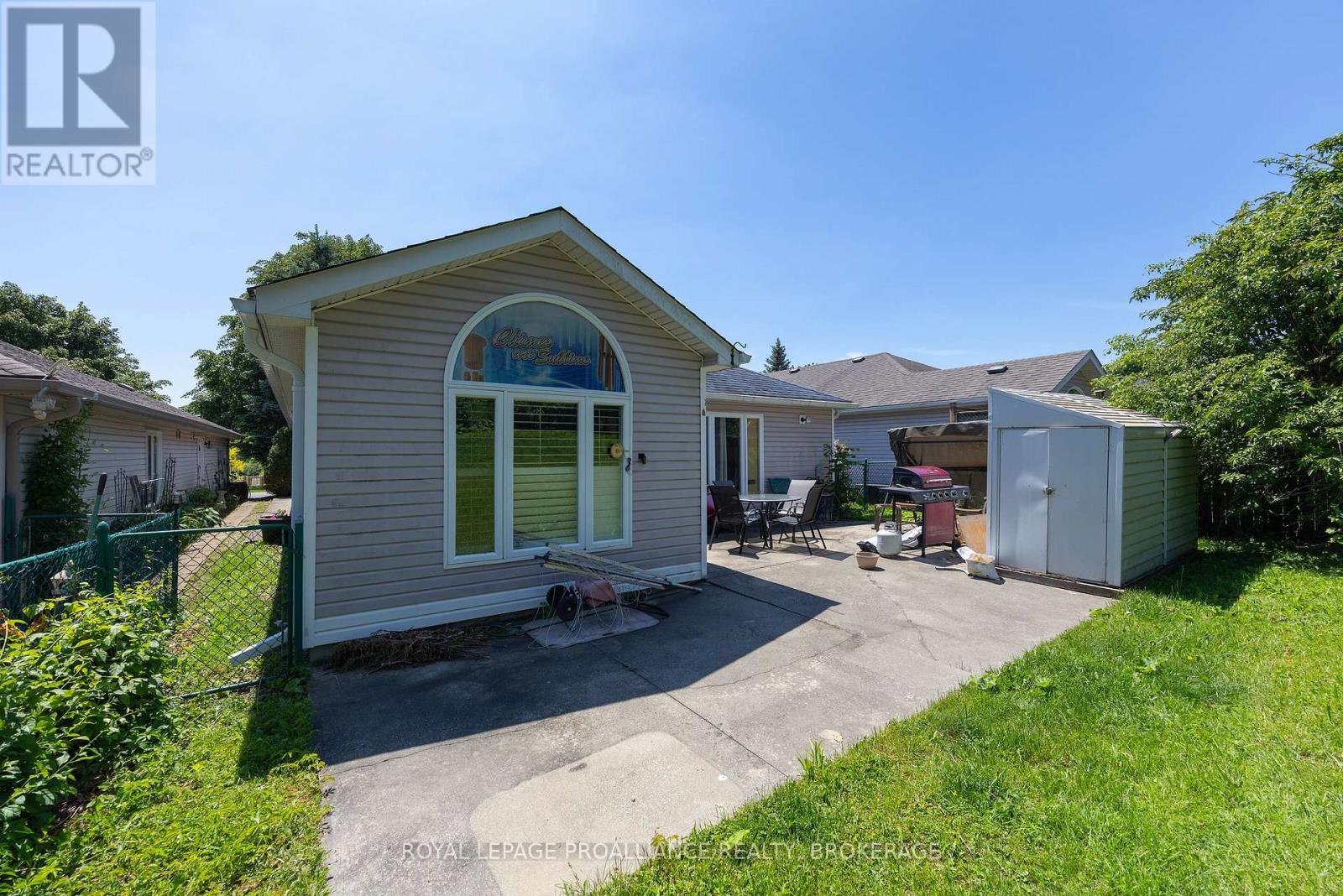 416 DOLSHIRE STREET - 8