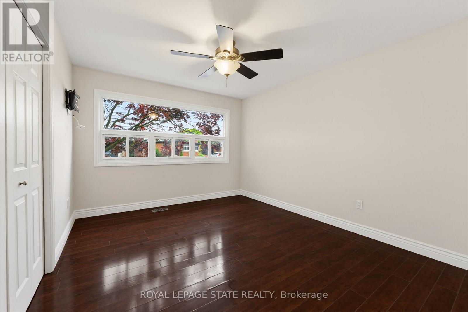 24 GRANDE AVENUE - 15