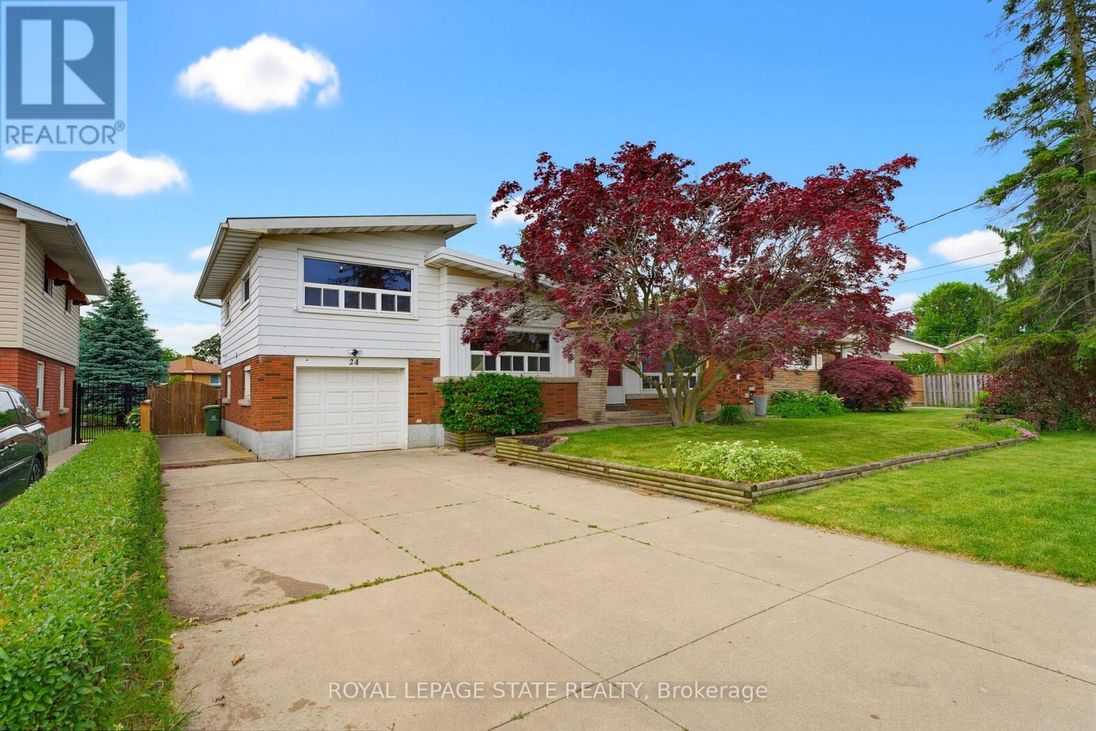 24 GRANDE AVENUE - 2
