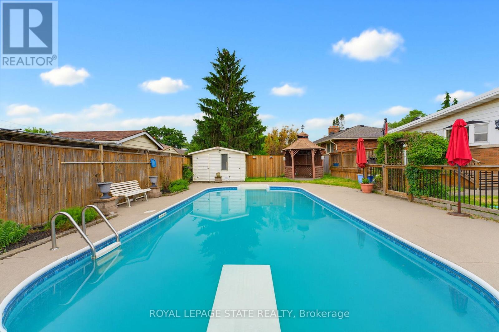 24 GRANDE AVENUE - 35