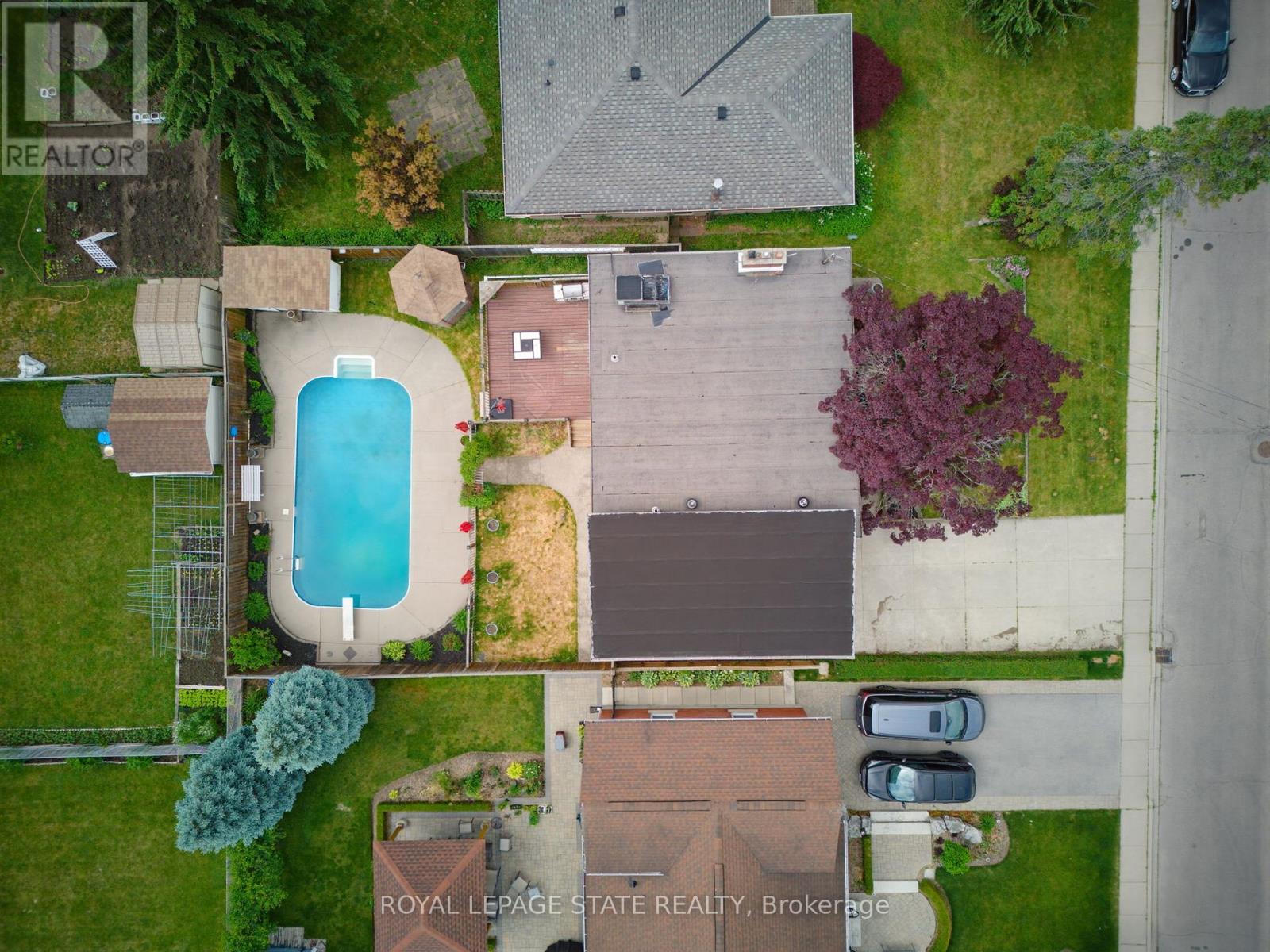 24 GRANDE AVENUE - 36