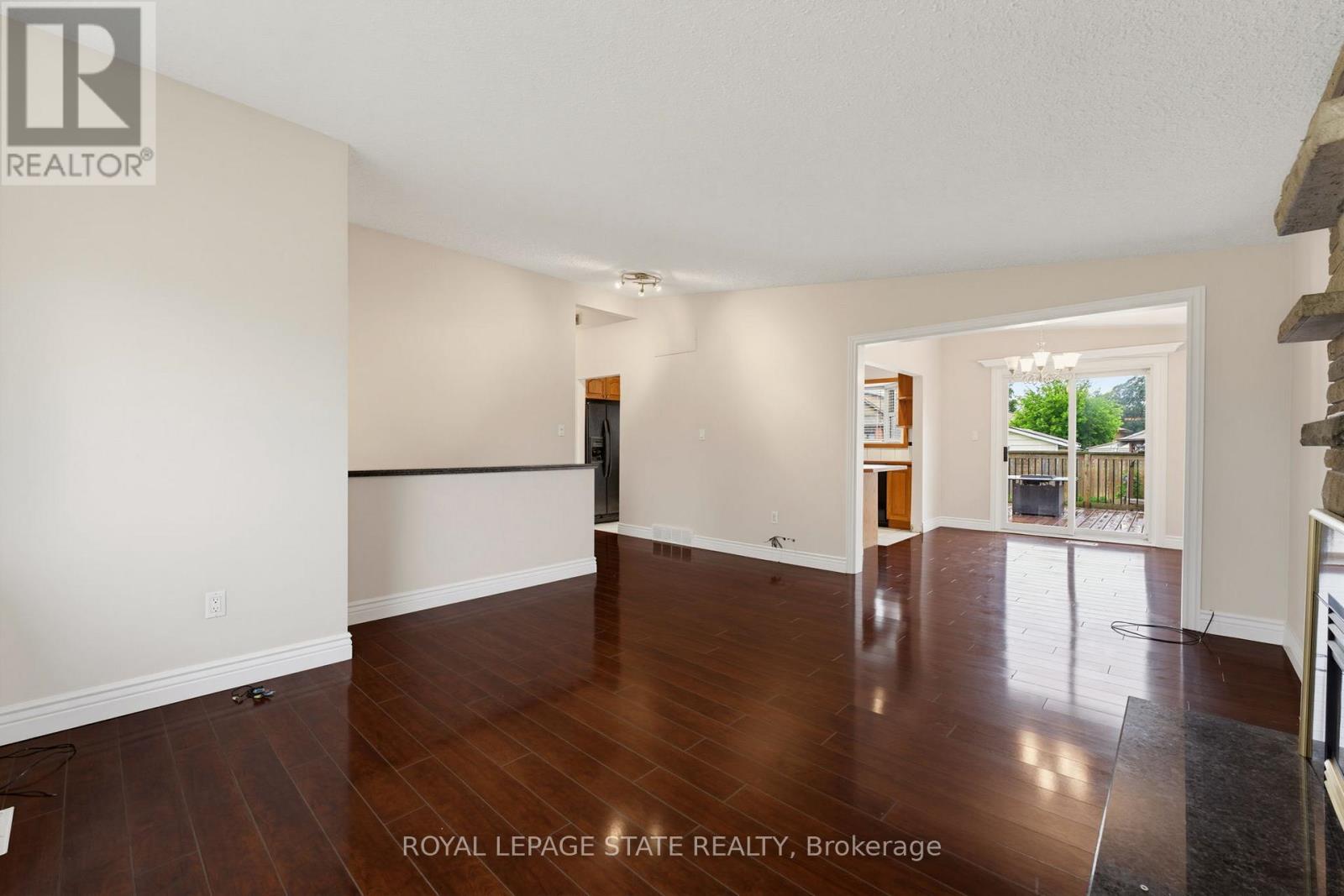24 GRANDE AVENUE - 9